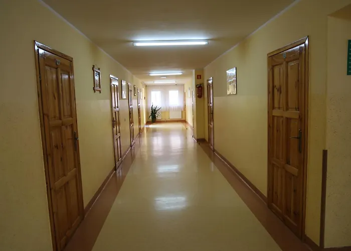 Szkolne Schronisko Mlodziezowe Morena *