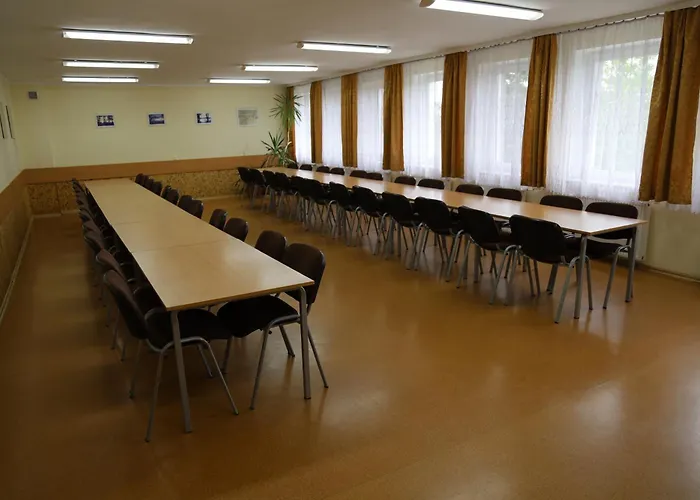 Szkolne Schronisko Mlodziezowe Morena אכסניה *