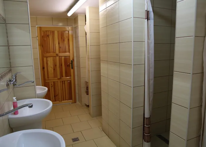 אכסניה Szkolne Schronisko Mlodziezowe Morena *