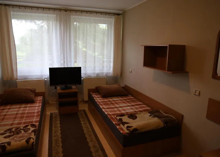 Szkolne Schronisko Mlodziezowe Morena