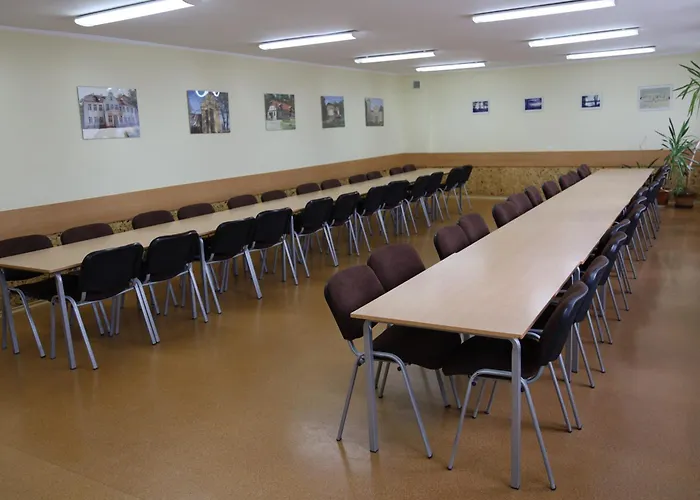 אכסניה Szkolne Schronisko Mlodziezowe Morena אוז'יז'נה