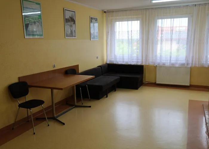 Szkolne Schronisko Mlodziezowe Morena *