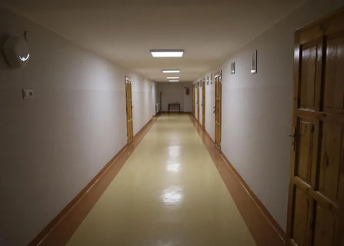 אכסניה Szkolne Schronisko Mlodziezowe Morena *